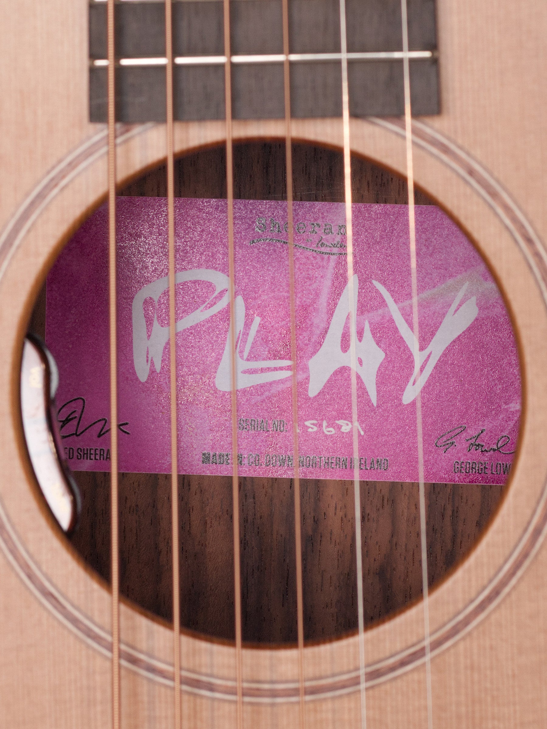 Play Model – Sheeran Guitars